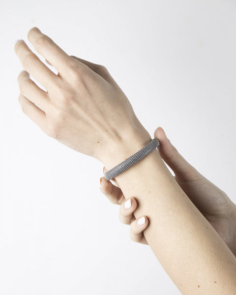 Nove25 bracciale Rigido puntinato